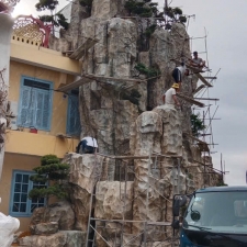 Núi nhân tạo, đá nhân tạo 15
