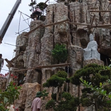 Núi nhân tạo, đá nhân tạo 16