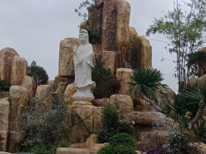 Núi nhân tạo, đá nhân tạo 18