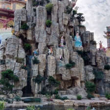 Núi nhân tạo, đá nhân tạo 19