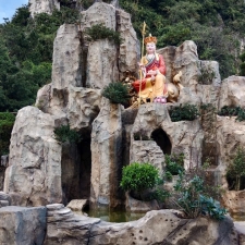 Núi nhân tạo, đá nhân tạo 20