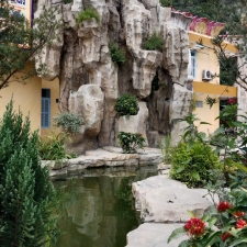 Núi nhân tạo, đá nhân tạo 24