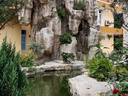 Núi nhân tạo, đá nhân tạo 24